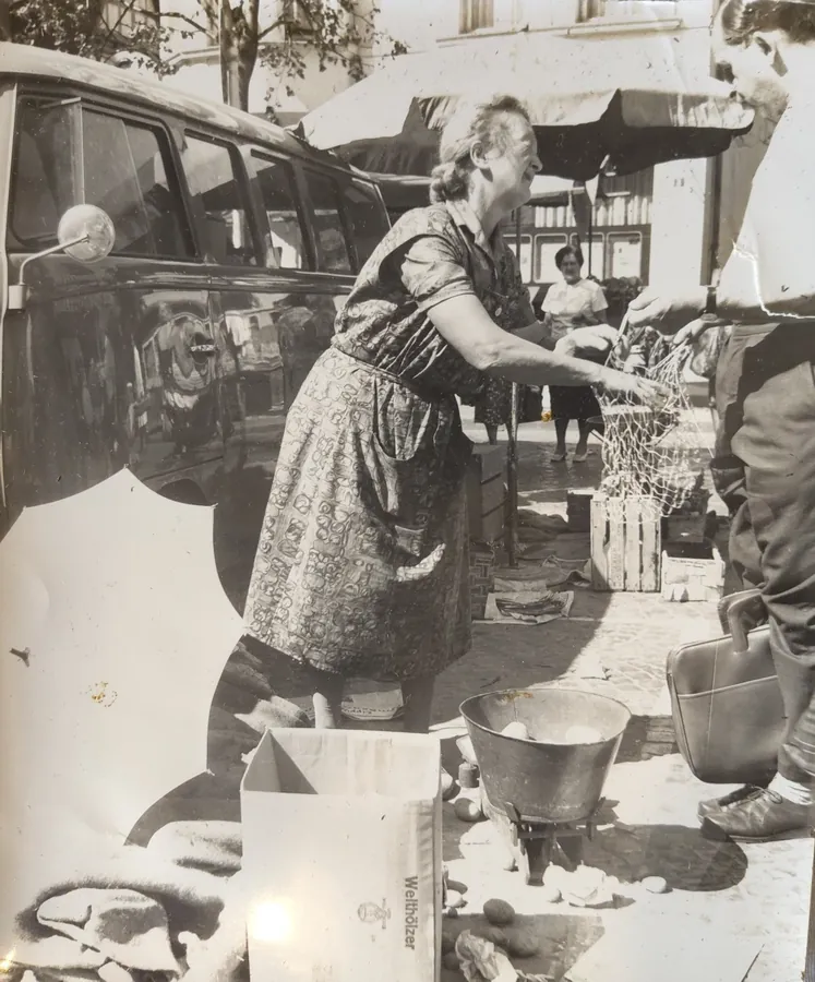Historisches Foto vom Detmolder Wochenmarkt