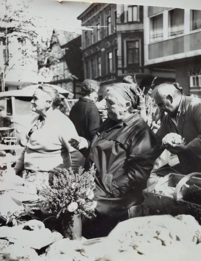 Historisches Foto vom Detmolder Wochenmarkt